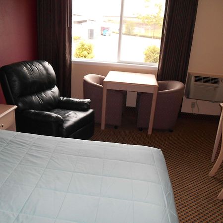 Guesthouse Inn & Suites Eugene/スプリングフィールド エクステリア 写真