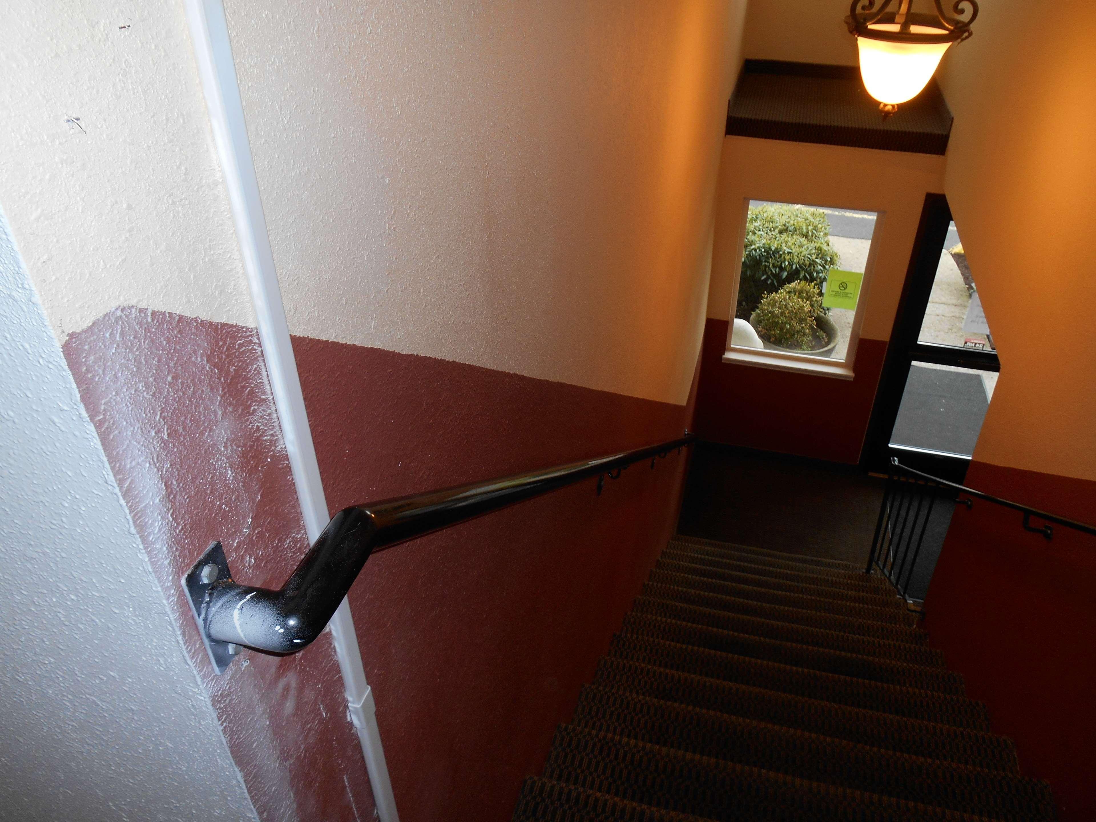 Guesthouse Inn & Suites Eugene/スプリングフィールド エクステリア 写真