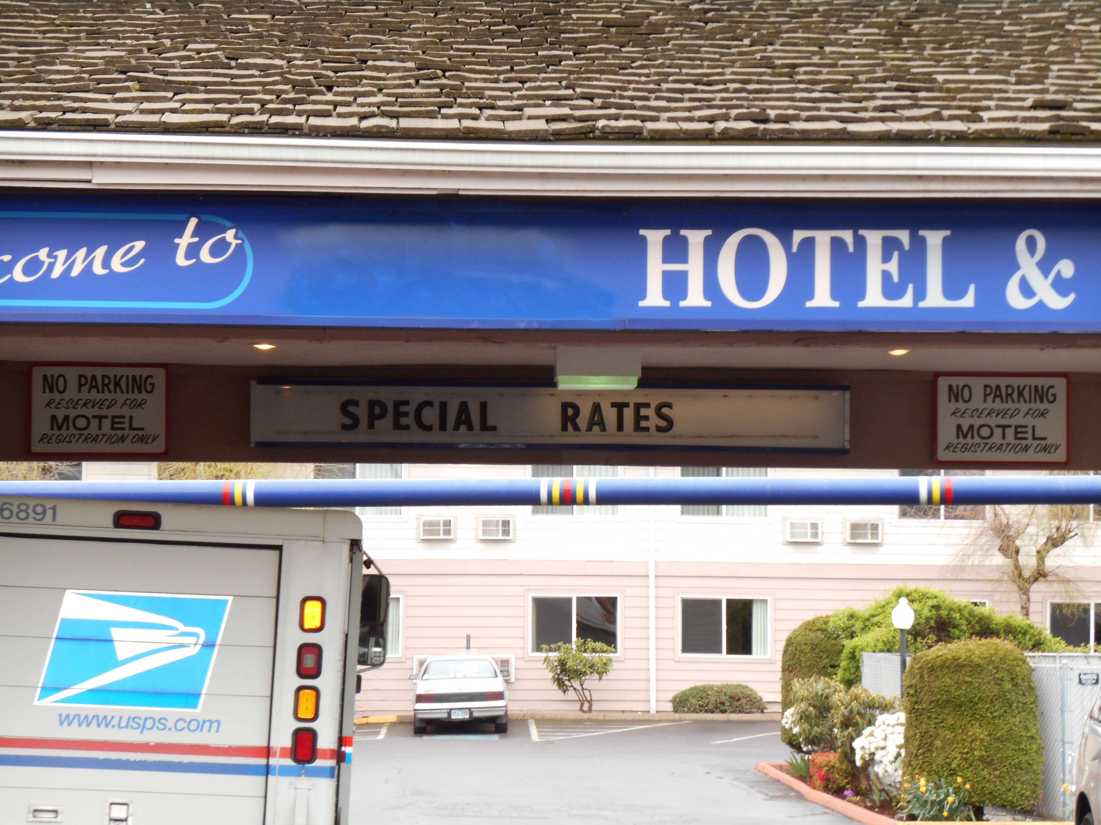 Guesthouse Inn & Suites Eugene/スプリングフィールド エクステリア 写真