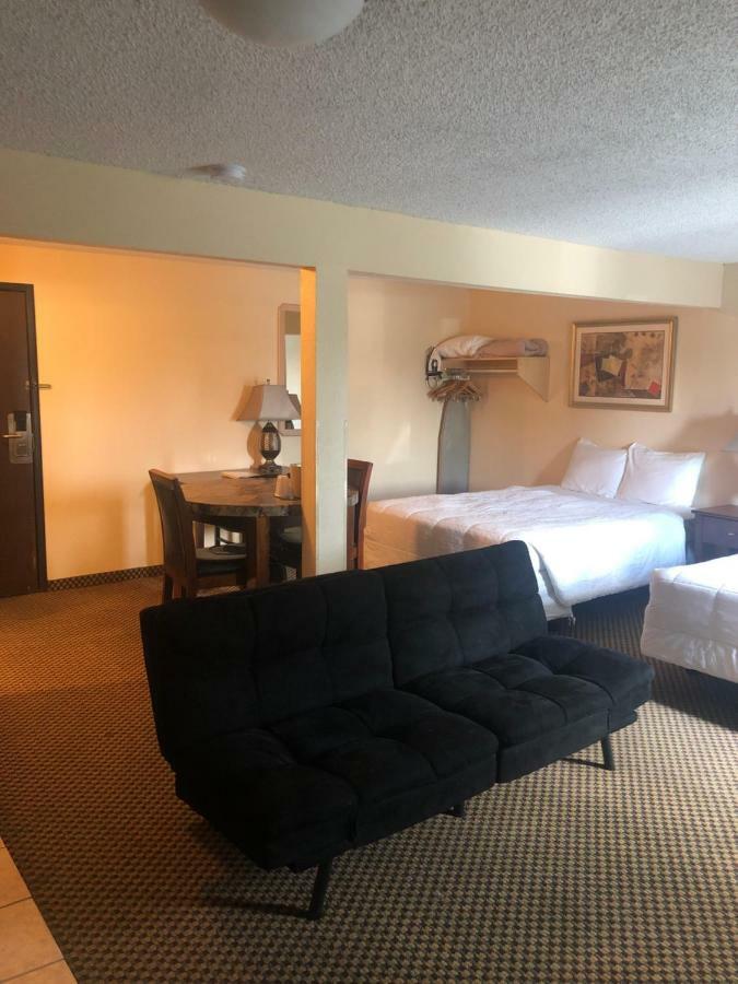 Guesthouse Inn & Suites Eugene/スプリングフィールド エクステリア 写真