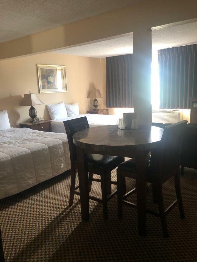 Guesthouse Inn & Suites Eugene/スプリングフィールド エクステリア 写真