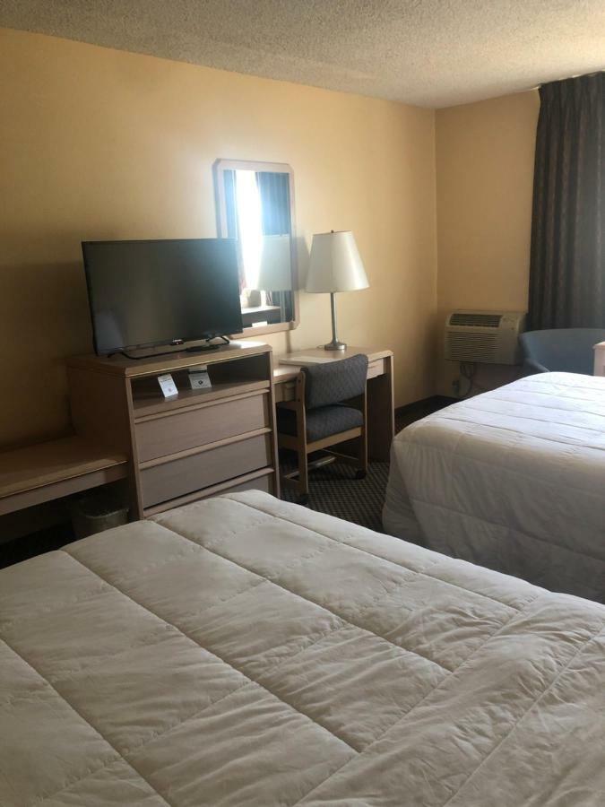 Guesthouse Inn & Suites Eugene/スプリングフィールド エクステリア 写真
