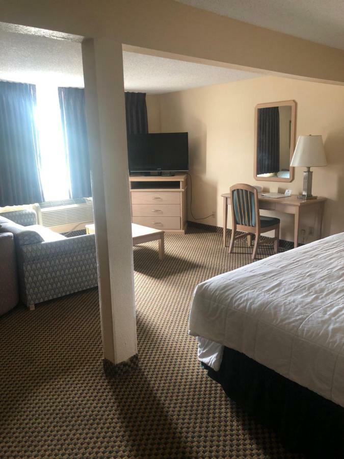 Guesthouse Inn & Suites Eugene/スプリングフィールド エクステリア 写真