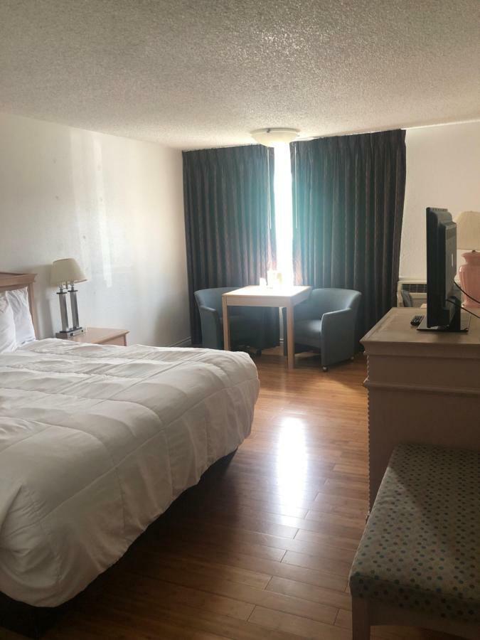 Guesthouse Inn & Suites Eugene/スプリングフィールド エクステリア 写真