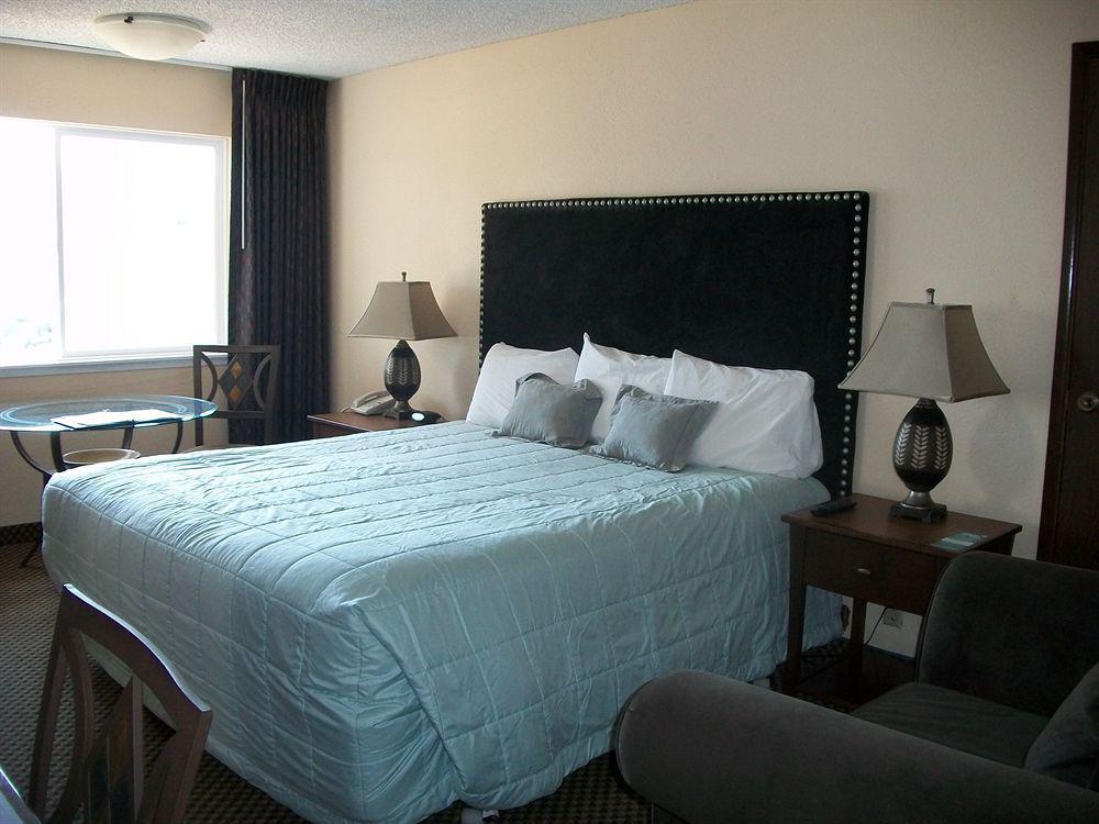 Guesthouse Inn & Suites Eugene/スプリングフィールド エクステリア 写真